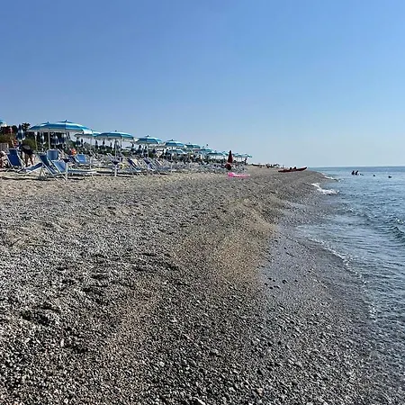 アパート Riace Mare A 100 M Dalla リアーチェ・マリーナ
